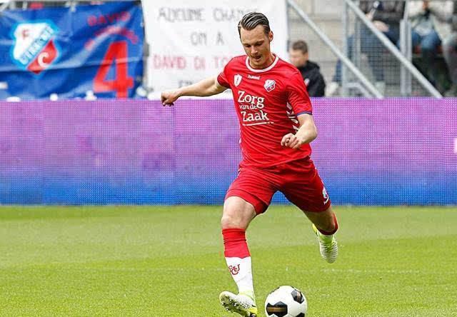 尔所暗示的 尔所暗示的